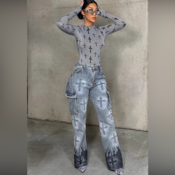 Fashion Nova “Don’t Cross Me” Bodysuit - Picture 1 of 6